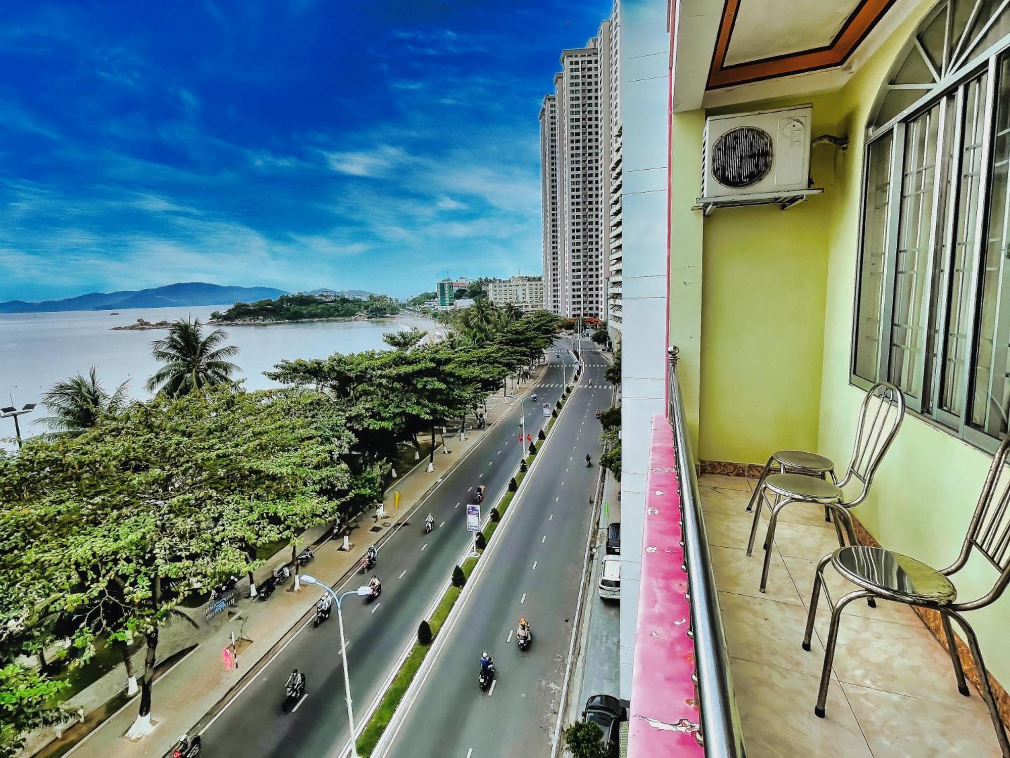 Quang Vinh 2 Hotel Нячанг Экстерьер фото