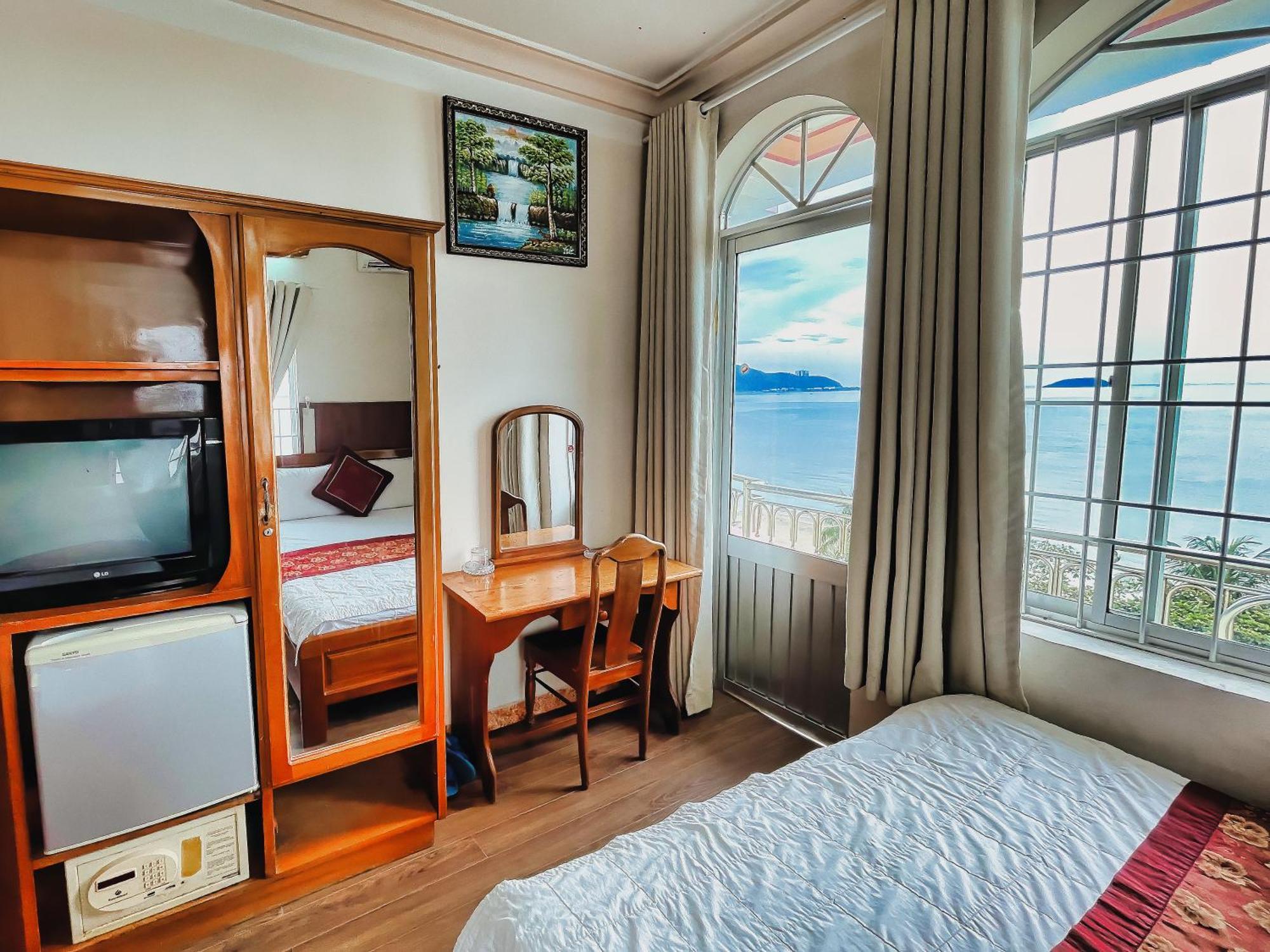 Quang Vinh 2 Hotel Нячанг Экстерьер фото